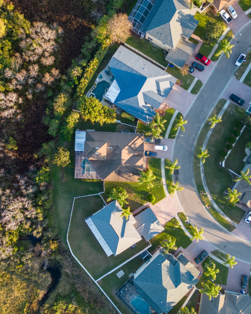 Aerial view of a Tampa Bay neighborhood